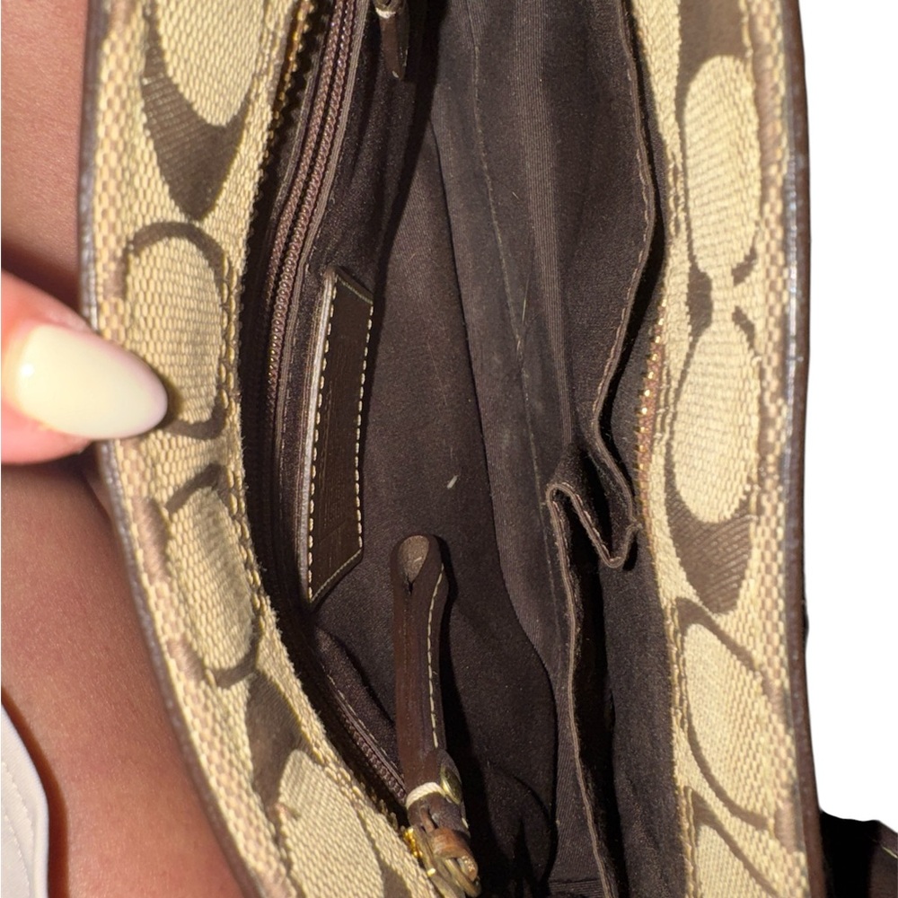 Coach Legacy Signature Horsebit Shoulder Bag - Picture 6 of 11